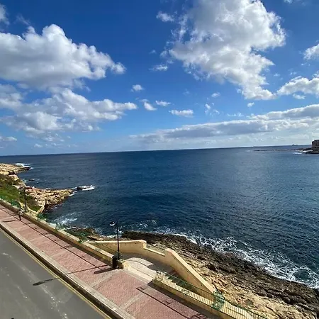 Sea Front Retro Style Apartamento