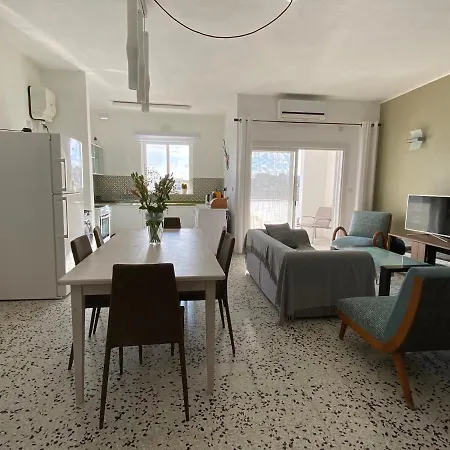Sea Front Retro Style Apartamento